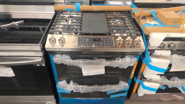 New Samsung Slide In gas Stove With Double Oven for Sale in